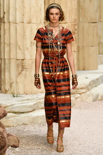 Look 20